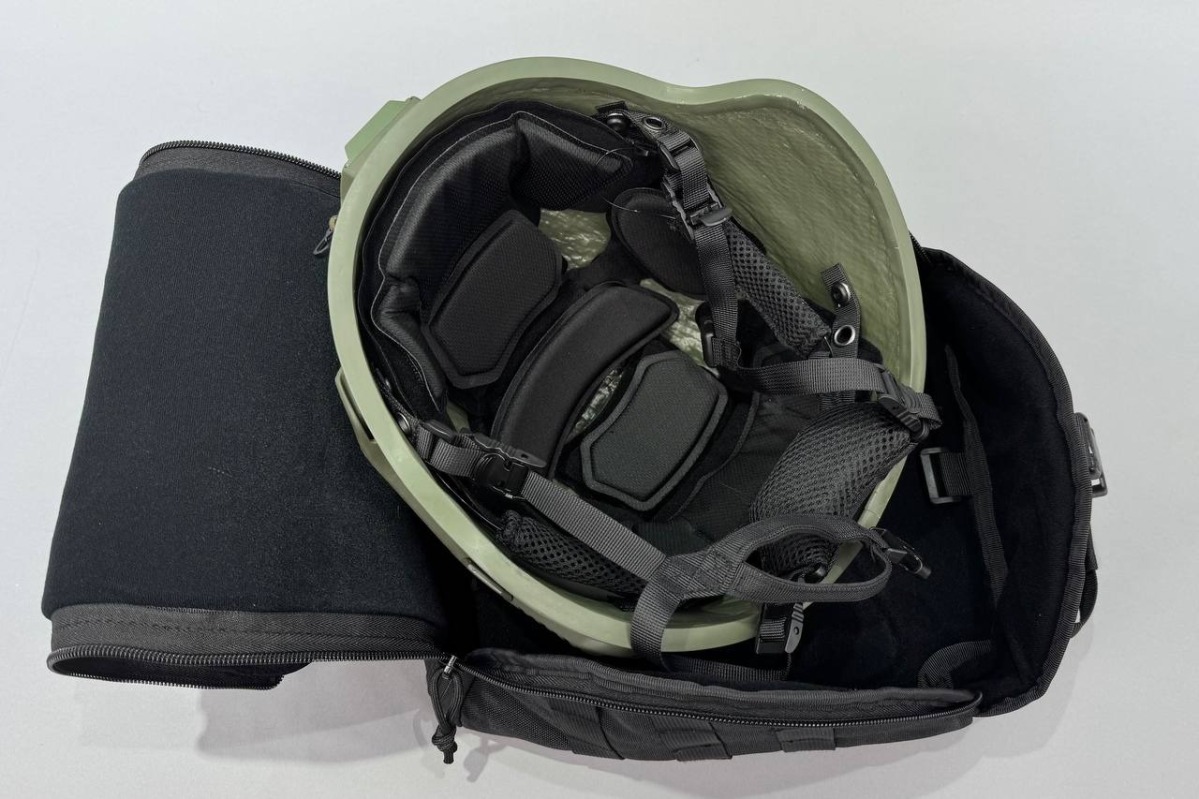 Шлем LO с защитой ушей олива - фото 3